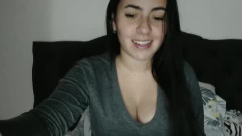 Karla Giraldo online show from March 6, 2025, 8:59 pm