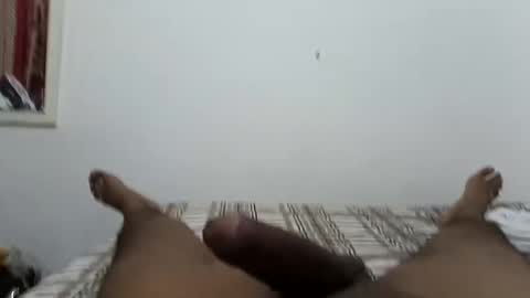 karlitosv online show from September 25, 2025, 1:20 am