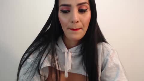 Snapshot of karlota_hank chatting on December 23, 2024, 2:35 am Karlis online show from December 23, 2024, 2:35 am