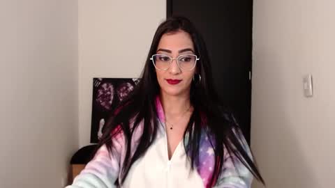 Snapshot of karlota_hank chatting on September 18, 2025, 4:03 am Karlis online show from September 18, 2025, 4:03 am