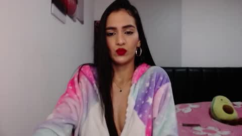 Snapshot of karlota_hank chatting on October 24, 2025, 1:35 am Karlis online show from October 24, 2025, 1:35 am