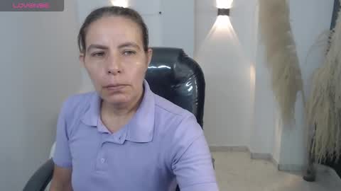 KARLYE online show from December 19, 2025, 1:45 am