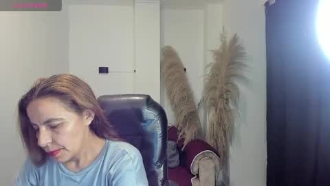 KARLYE online show from May 25, 2026, 5:35 am