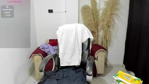 KARLYE online show from May 29, 2026, 2:31 am