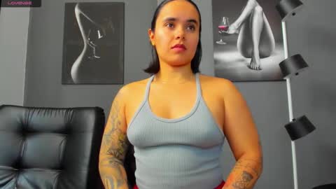   online show from October 11, 2025, 7:01 pm