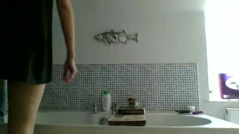 Karma Queen online show from April 21, 2026, 7:47 am