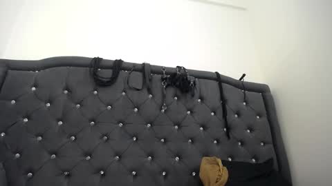 Snapshot of karol_and_paul chatting on December 9, 2024, 10:52 pm karol and paul online show from December 9, 2024, 10:52 pm