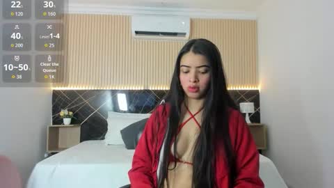 karol_cortes online show from October 14, 2025, 1:01 pm