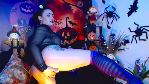 Karol Kenedy online show from October 18, 2025, 7:42 am