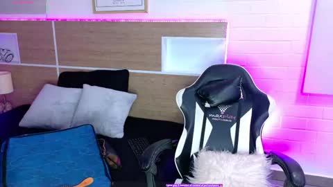 KAROL SCOTT online show from May 22, 2026, 11:43 pm