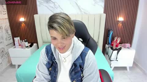 Karol and Luna online show from February 17, 2025, 2:09 am