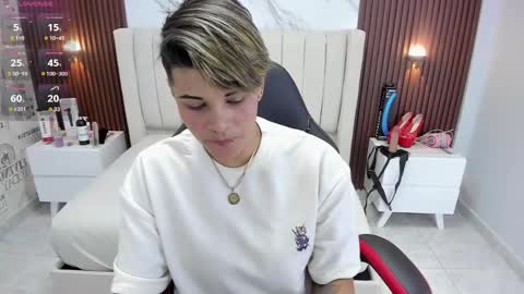 Karol and Luna online show from February 22, 2025, 2:39 am