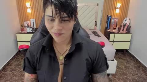 Snapshot of karolandluna chatting on September 26, 2025, 2:37 am Karol and Luna online show from September 26, 2025, 2:37 am