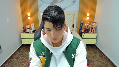 Snapshot of karolandluna chatting on October 3, 2025, 3:03 am Karol and Luna online show from October 3, 2025, 3:03 am