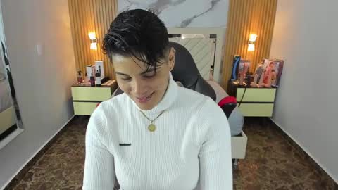 Snapshot of karolandluna chatting on October 4, 2025, 7:34 pm Karol and Luna online show from October 4, 2025, 7:34 pm