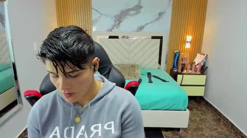 Snapshot of karolandluna chatting on October 14, 2025, 2:34 am Karol and Luna online show from October 14, 2025, 2:34 am