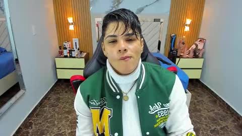 Snapshot of karolandluna chatting on October 15, 2025, 2:55 am Karol and Luna online show from October 15, 2025, 2:55 am