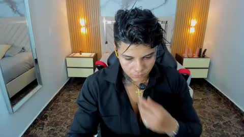 Snapshot of karolandluna chatting on June 9, 2026, 7:03 pm Karol and Luna online show from June 9, 2026, 7:03 pm