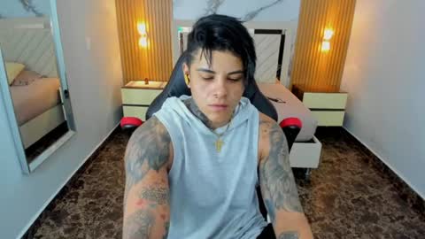 Snapshot of karolandluna chatting on June 10, 2026, 7:13 pm Karol and Luna online show from June 10, 2026, 7:13 pm