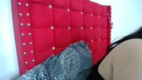 Snapshot of karolay_su chatting on February 9, 2025, 9:58 am ARIANNA online show from February 9, 2025, 9:58 am