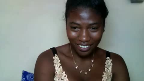 karoliee online show from April 17, 2026, 7:44 am