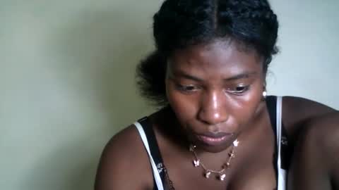 karoliee online show from April 18, 2026, 7:29 pm