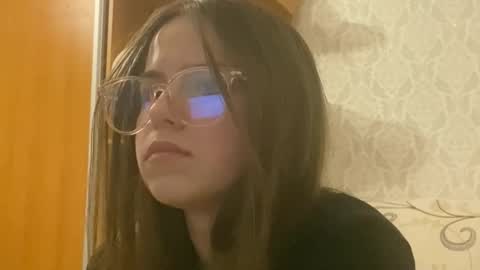 Karolina online show from September 15, 2025, 6:41 pm