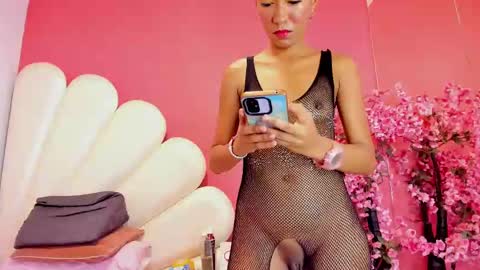 Snapshot of karolina_everton chatting on February 25, 2025, 8:25 am Karolina online show from February 25, 2025, 8:25 am