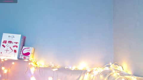 Snapshot of karolina_hottie_ chatting on January 30, 2025, 6:24 am Kira online show from January 30, 2025, 6:24 am