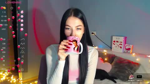 Snapshot of karolina_hottie_ chatting on September 20, 2025, 1:06 am Kira online show from September 20, 2025, 1:06 am