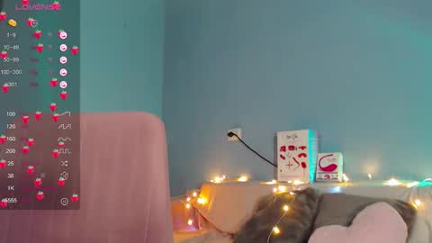 Snapshot of karolina_hottie_ chatting on October 4, 2025, 2:42 am Kira online show from October 4, 2025, 2:42 am