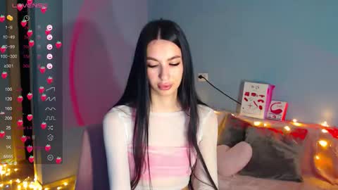 Snapshot of karolina_hottie_ chatting on October 18, 2025, 1:52 am Kira online show from October 18, 2025, 1:52 am