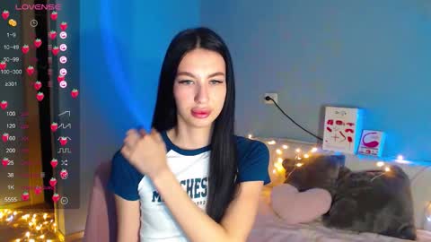 Snapshot of karolina_hottie_ chatting on October 20, 2025, 1:50 am Kira online show from October 20, 2025, 1:50 am