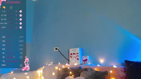 Snapshot of karolina_hottie_ chatting on March 21, 2026, 2:38 am Kira online show from March 21, 2026, 2:38 am
