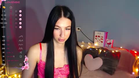 Snapshot of karolina_hottie_ chatting on March 26, 2026, 2:28 am Kira online show from March 26, 2026, 2:28 am
