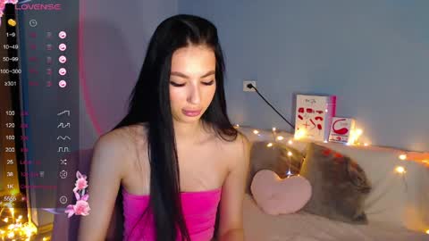Snapshot of karolina_hottie_ chatting on April 2, 2026, 1:58 am Kira online show from April 2, 2026, 1:58 am