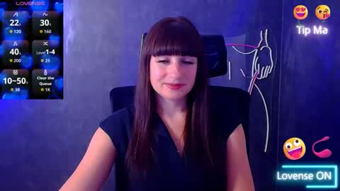 Caroline online show from September 18, 2025, 5:53 am