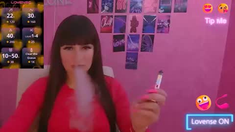 Caroline online show from April 1, 2026, 11:44 am