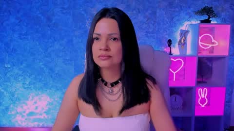 Karolina online show from April 3, 2026, 7:39 am