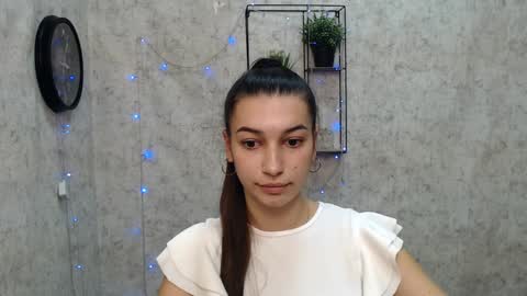 Karolina online show from January 3, 2025, 10:09 am