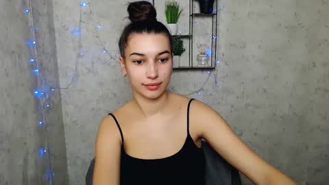 Karolina online show from March 2, 2025, 10:03 am