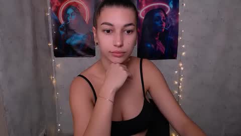 Karolina online show from September 13, 2025, 5:29 am