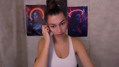 Karolina online show from September 18, 2025, 4:58 am