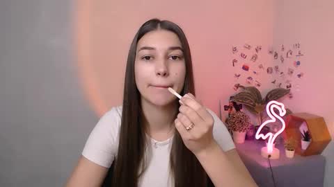 Karolina online show from November 17, 2025, 7:03 am