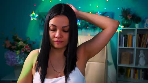 Karolina online show from December 3, 2024, 3:44 pm