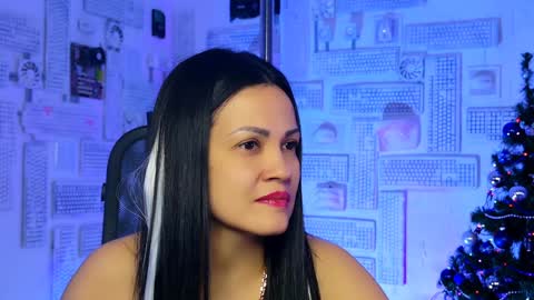 Karolina online show from December 30, 2024, 3:02 pm