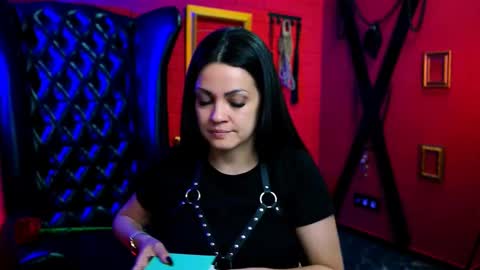 Karolina online show from March 6, 2025, 2:51 pm