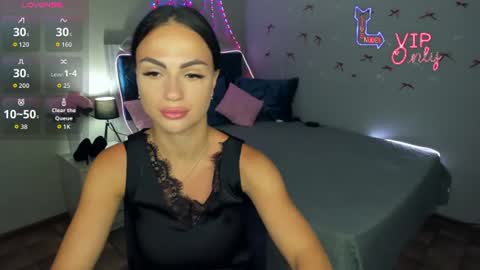 Karolina online show from August 4, 2026, 8:28 am