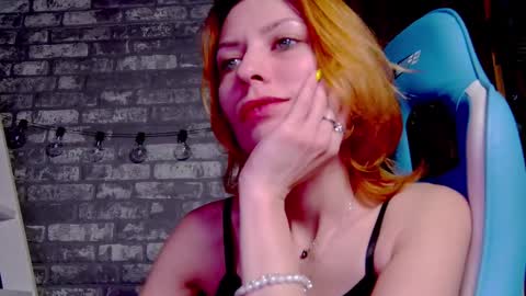 karoline121 online show from February 20, 2025, 7:19 pm
