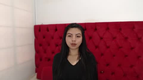 Isa online show from January 11, 2025, 2:25 pm